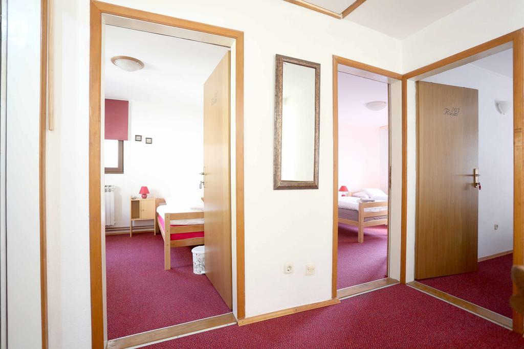 Hostel Denal Σαράγεβο Εξωτερικό φωτογραφία